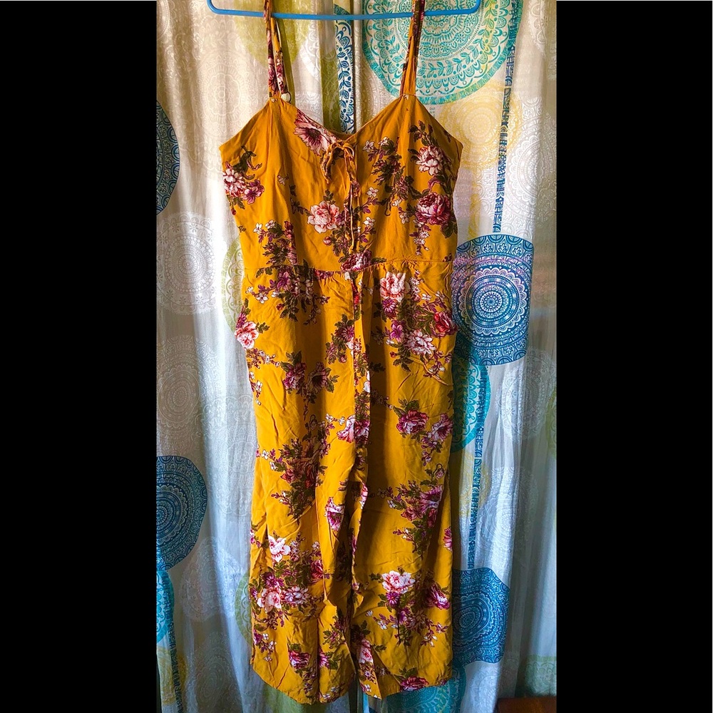 Women’s yellow jumper size XXL